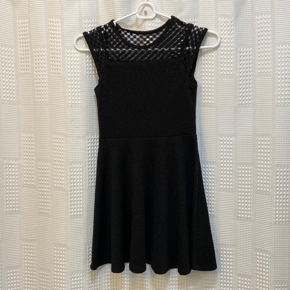 Girls dress size M 10